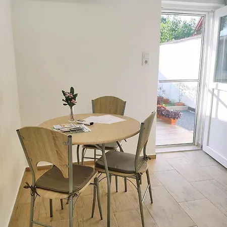B30 Apartmanok, Appartamento Eger