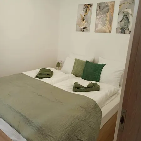 B30 Apartmanok, Appartamento