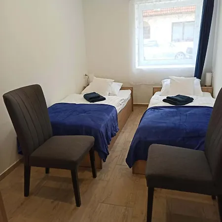 B30 Apartmanok, Appartamento